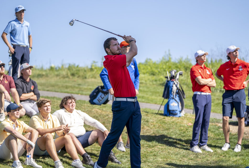 desales athlete golfing