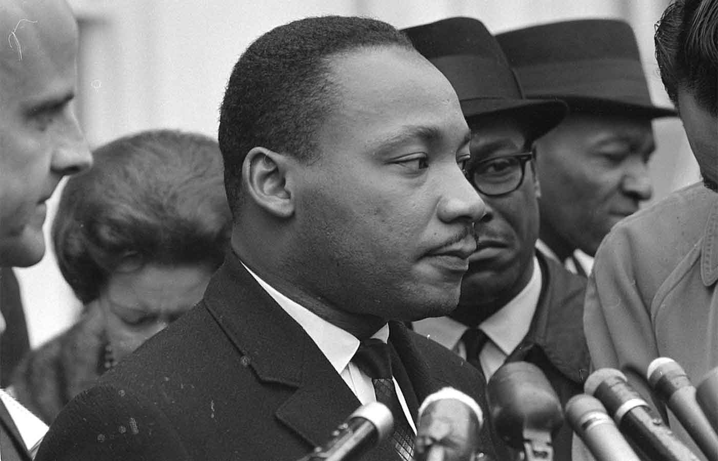 MLK Jr giving speech