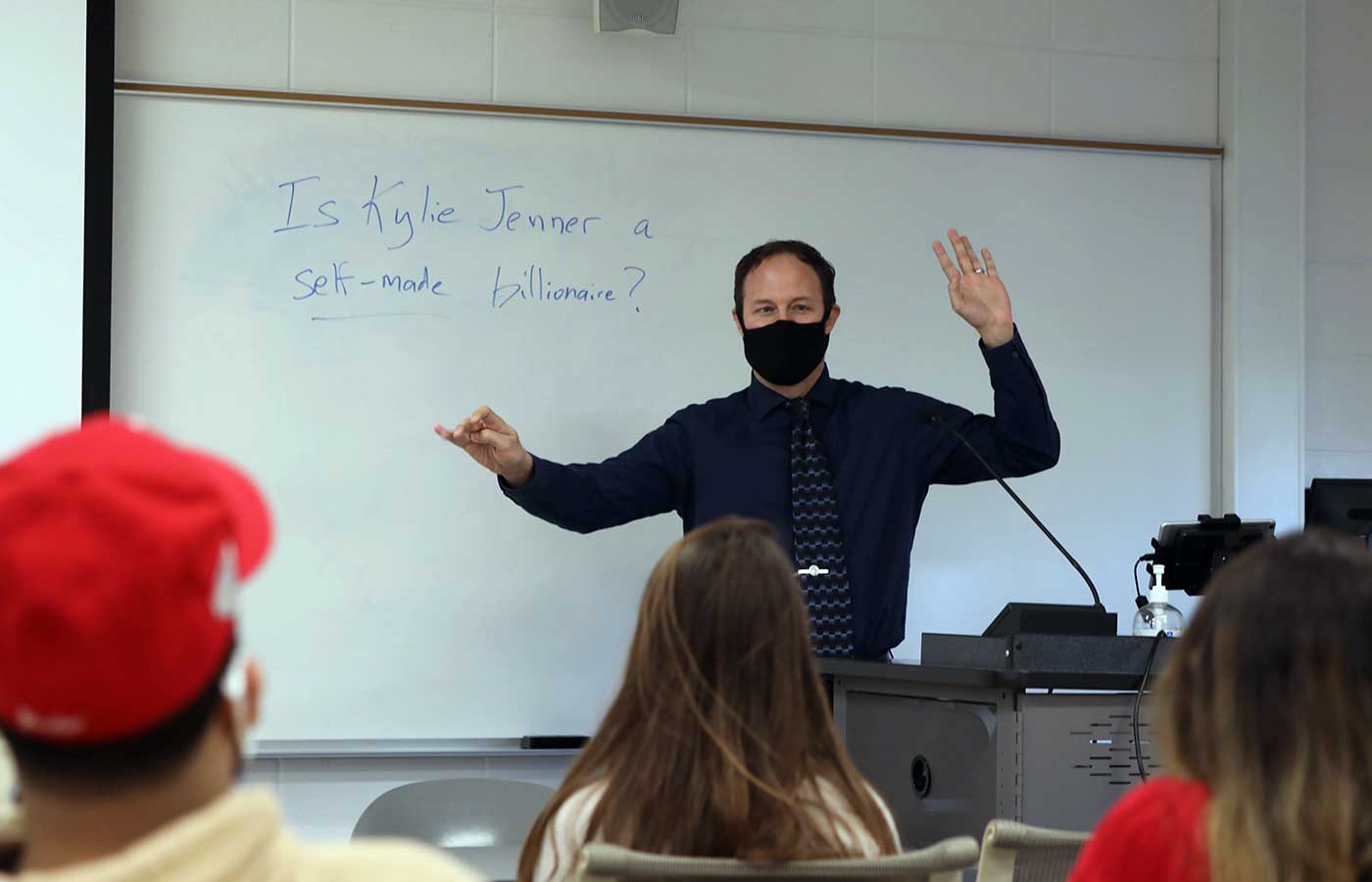 Scott Mattingly teaching a class