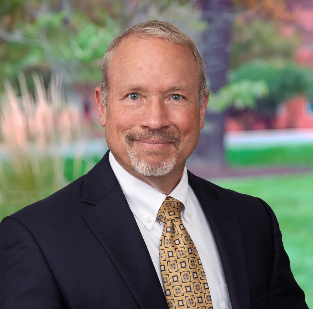 Andrew Essig's headshot