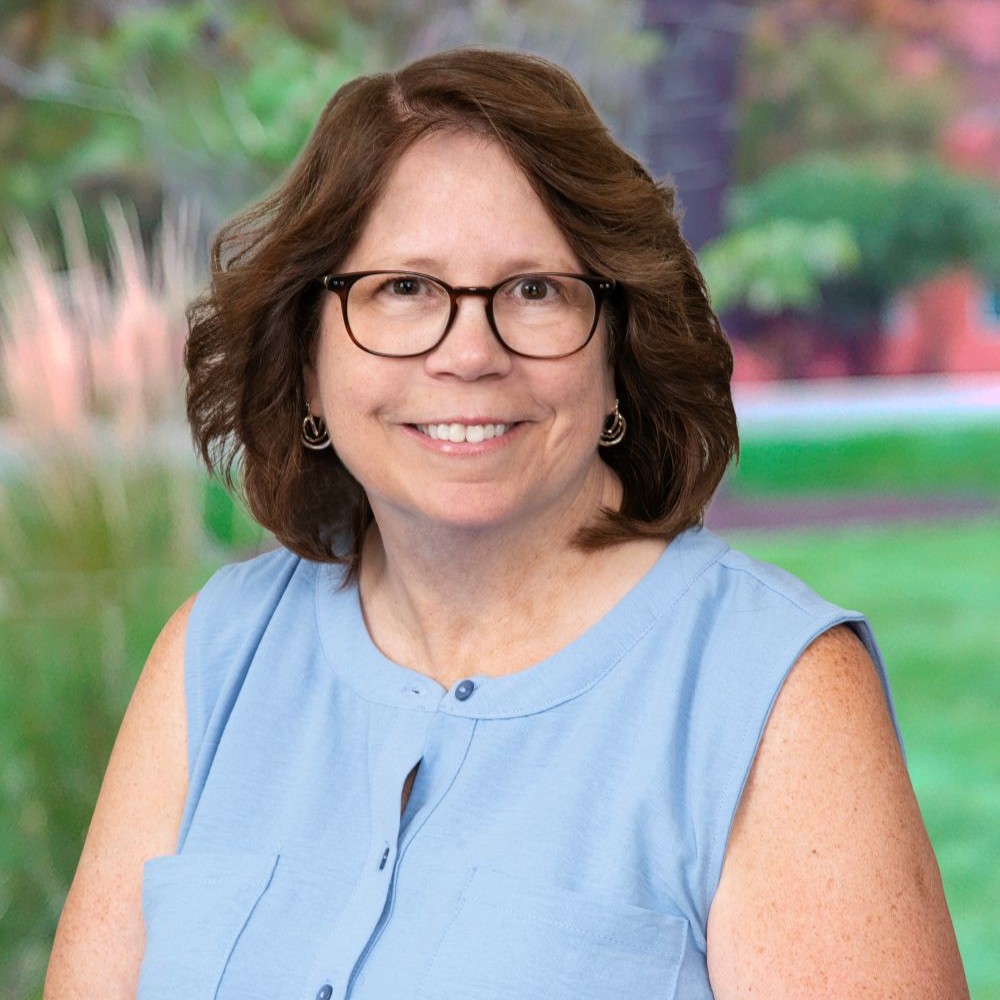 Sharon Leferovich's headshot