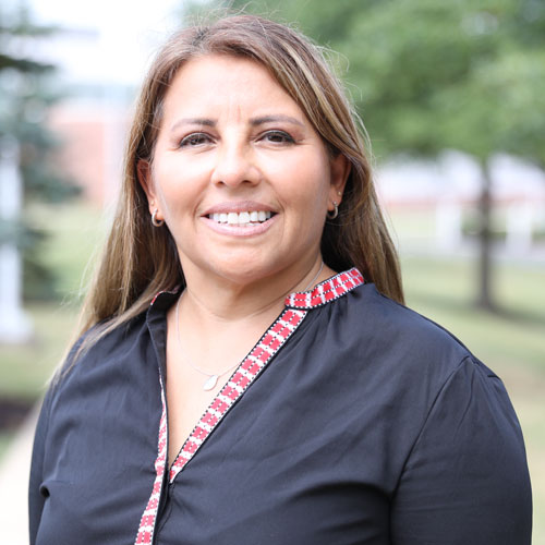 Angelica Silva's headshot